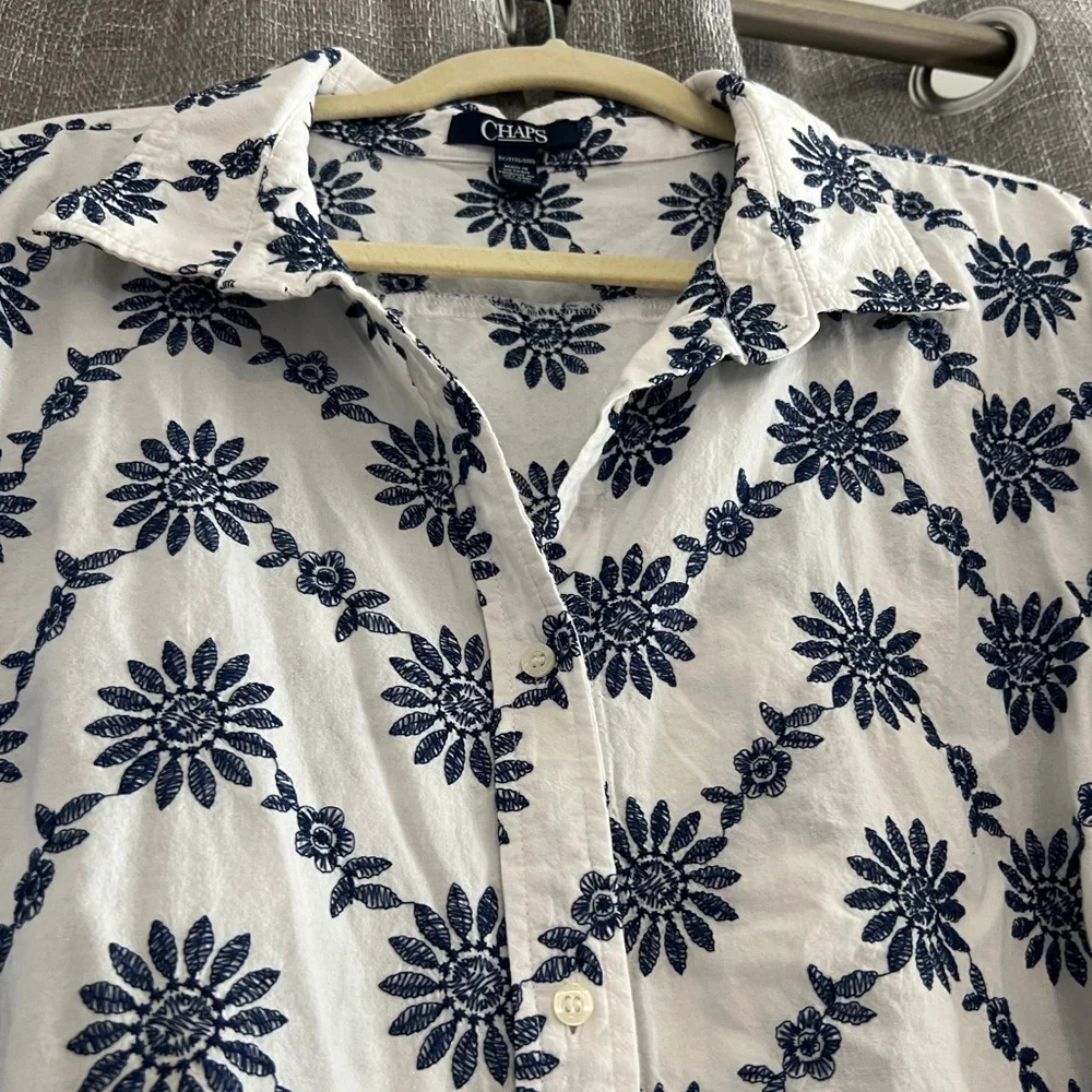 Chaps - white short sleeve button down with navy blue floral embroidery - 3XL - Picture 5 of 15